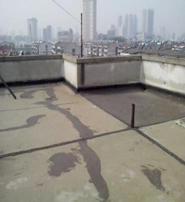东昌漏水维修 楼顶漏水是什么原因，楼顶漏水维修方法是什么?